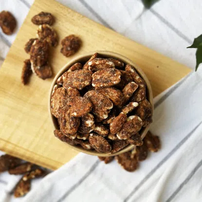 Nuci Pecan prăjite cu scorțișoară și sare de mare
